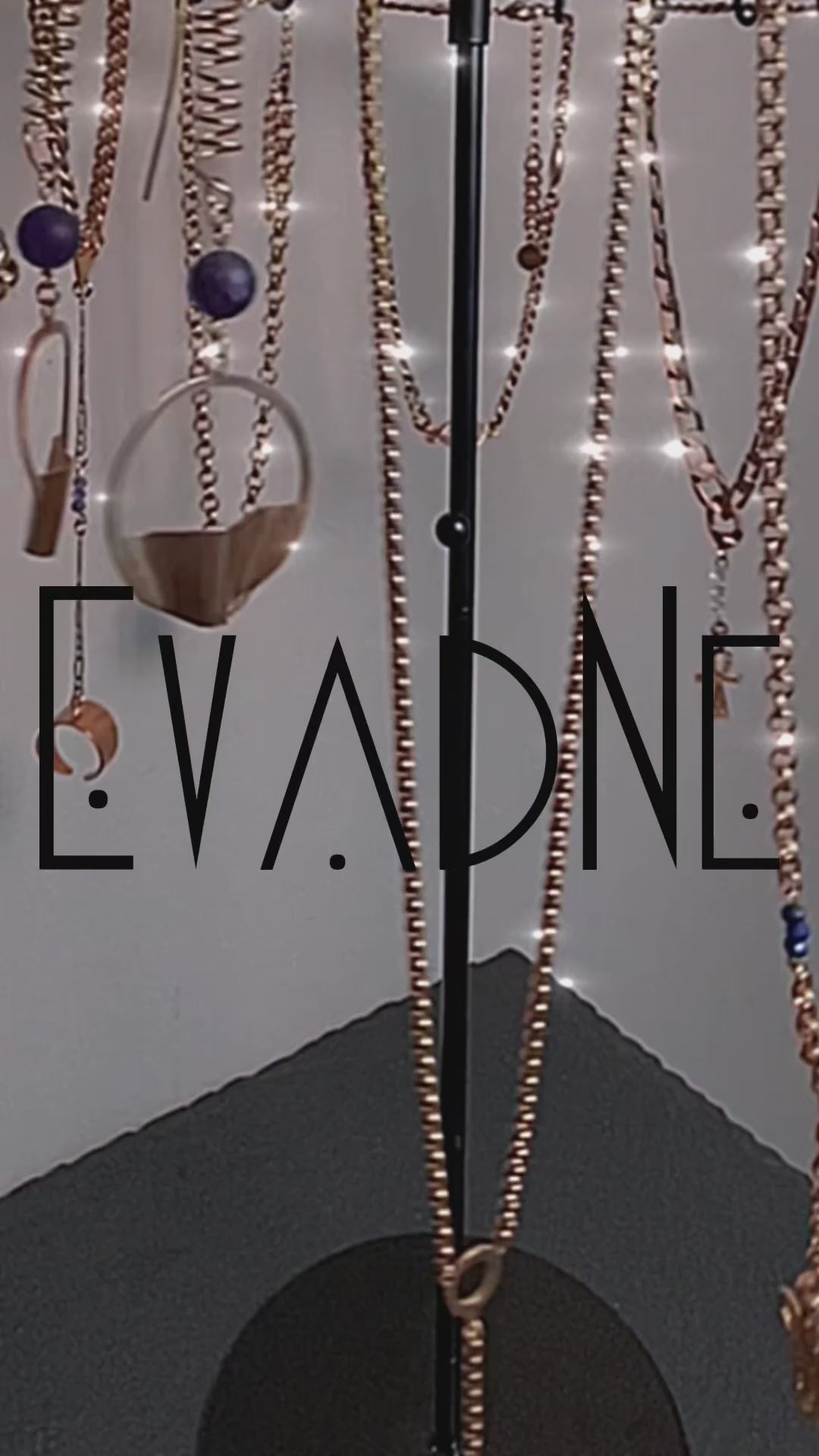 Brass jewelry carousel